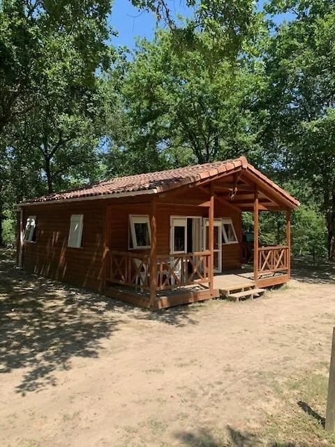 Camping Les Lacs D'Armagnac Bretagne-d'Armagnac Campsite