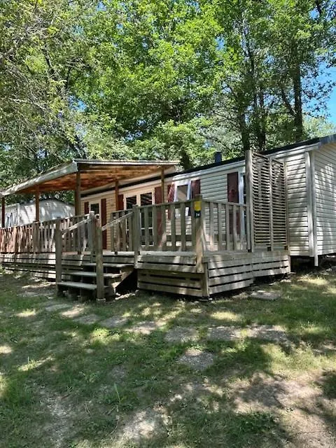 Camping Les Lacs D'Armagnac Bretagne-d'Armagnac