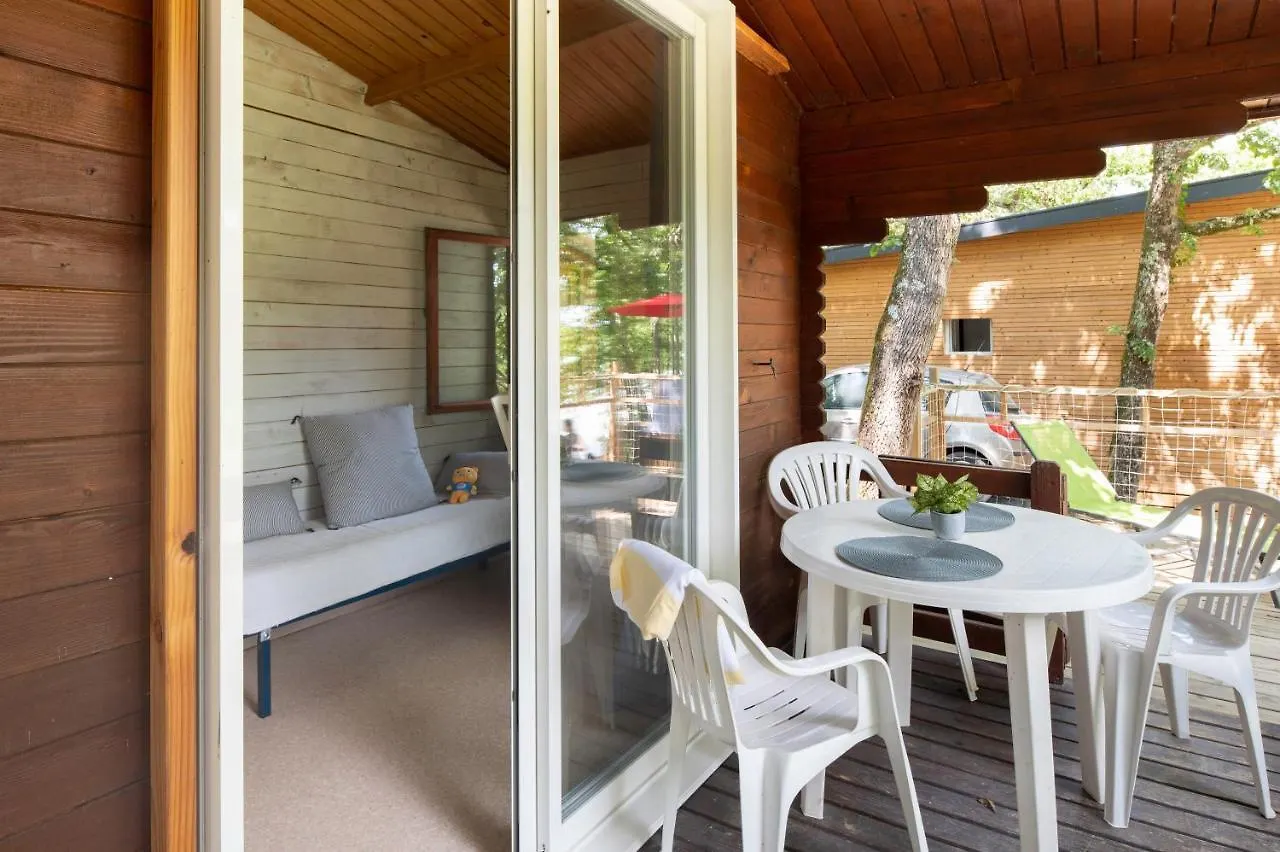 Camping Les Lacs D'Armagnac Bretagne-d'Armagnac 0*,  Francie