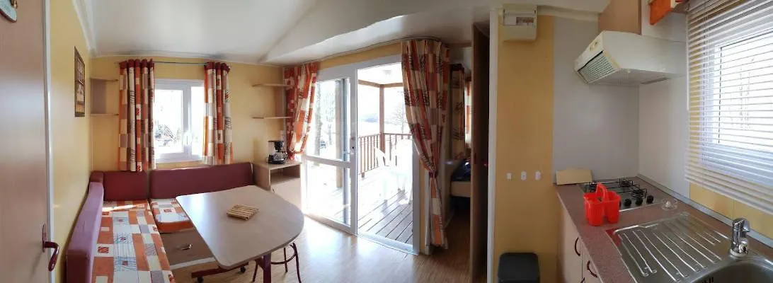 Camping Les Lacs D'Armagnac Bretagne-d'Armagnac Kemp